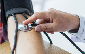 SystemGesundheit – Treppenhaus-Dialog: "Chancen für die künftige hausärztliche Versorgung im ländlichen Raum" – M. Sc. Julia Bräuer, Gesundheitsökonomin, Uni Bayreuth & Co-Referent SystemGesundheit – Treppenhaus-Dialog: "Chancen für die künftige hausärztliche Versorgung im ländlichen Raum" – M. Sc. Julia Bräuer, Gesundheitsökonomin, Uni Bayreuth & Co-Referent