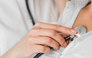 Treppenhaus-Dialog SystemGesundheit: Ambulante ärztliche Versorgung im ländlichen Raum – Trends, Herausforderungen und Fördermöglichkeiten für Ärztinnen und Ärzte – Oberregierungsrat Oliver Legler Treppenhaus-Dialog SystemGesundheit: Ambulante ärztliche Versorgung im ländlichen Raum – Trends, Herausforderungen und Fördermöglichkeiten für Ärztinnen und Ärzte – Oberregierungsrat Oliver Legler