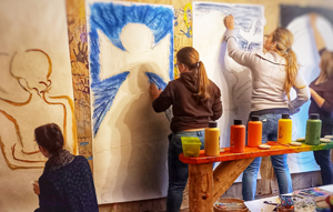 Ein Frauenversum – Ausstellungseröffnung und Aktionsnachmittag mit Martina Pickelmann-Maletzki und verschiedenen Künstlerinnen